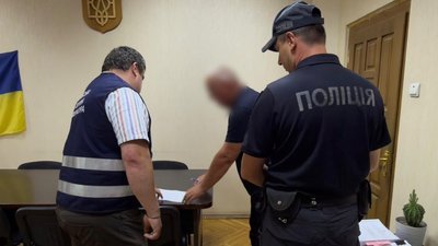 Побив туриста через зауваження про заїзд у заповідник: затримали закарпатця