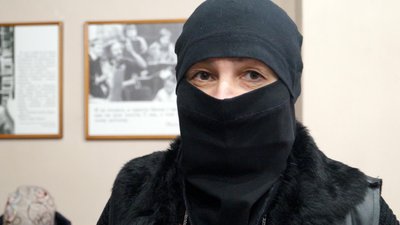 «Гобелени війни». У музеї на Львівщині «з нуля» плетуть маскувальні сітки – фоторепортаж «Гобелени війни». У музеї на Львівщині «з нуля» плетуть маскувальні сітки – фоторепортаж