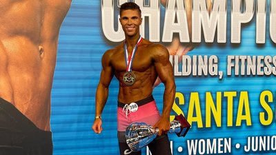 Миколаївець Олександр Мунтян виборов золото на чемпіонаті світу з бодібілдингу