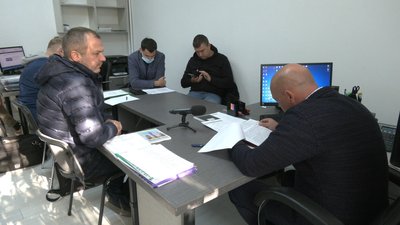 У Рівному ДАБК перевірить будівництво біля супермаркету на Київській У Рівному ДАБК перевірить будівництво біля супермаркету на Київській