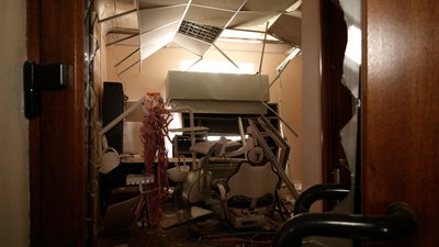 Зруйнована дитяча стоматполіклініка у Чернігові Зруйнована дитяча стоматполіклініка у Чернігові