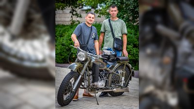 Житель Знам’янки на Кіровоградщині ремонтують та відправляють на фронт мотоцикли Житель Знам’янки на Кіровоградщині ремонтують та відправляють на фронт мотоцикли