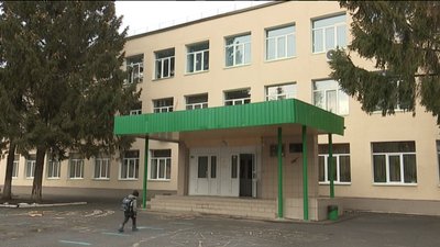 Дистанційно до іншої школи: сім сумських закладів освіти навчатимуть не лише своїх учнів