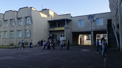 У чотирьох вчителів тернопільської школи №6 підтвердили коронавірус