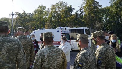 Церемонія прощання із загиблими в Ан-26 у Харкові: хроніка Церемонія прощання із загиблими в Ан-26 у Харкові: хроніка