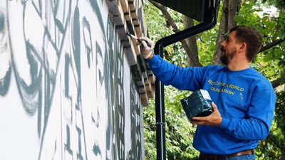 В Івано-Франківську з'явився стінопис, присвячений боротьбі українського народу В Івано-Франківську з'явився стінопис, присвячений боротьбі українського народу