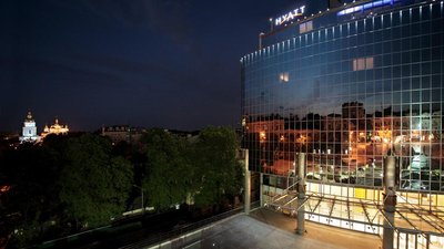Номери для ізоляції і зачинені бари. Як працюють найбільші готельні мережі Києва під час карантину Номери для ізоляції і зачинені бари. Як працюють найбільші готельні мережі Києва під час карантину