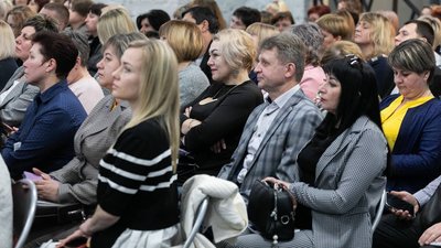 У Запорізькій області побудують десять підземних шкіл У Запорізькій області побудують десять підземних шкіл