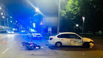ДТП, поліція, аварія, мотоцикл, автомобіль, машина