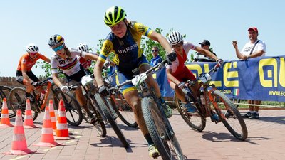 Попова вперше за три роки виграла медаль на чемпіонаті світу з маунтинбайку-елімінатору: відео