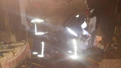 На Житомирщині на пожежі у квартирі п'ятиповерхового будинку травмувався власник На Житомирщині на пожежі у квартирі п'ятиповерхового будинку травмувався власник