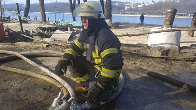 У київському Гідропарку горіло кафе