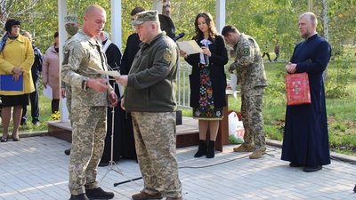 У Малій Висці встановили пам'ятні дошки землякам, які загинули на Сході України