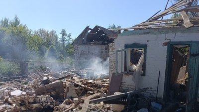 Одна людина поранена, пошкоджені будинки: наслідки обстрілі Сумщини Одна людина поранена, пошкоджені будинки: наслідки обстрілі Сумщини