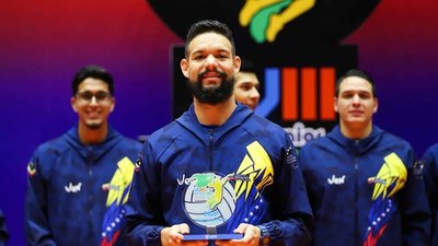 Вільнер Рівас