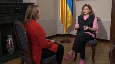 "Pahlavanı "balnen quru ot" adlandırğanından nefret duydım": Qırımnıñ işğali aqqında Emine Cepparnen intervyu "Pahlavanı "balnen quru ot" adlandırğanından nefret duydım": Qırımnıñ işğali aqqında Emine Cepparnen intervyu