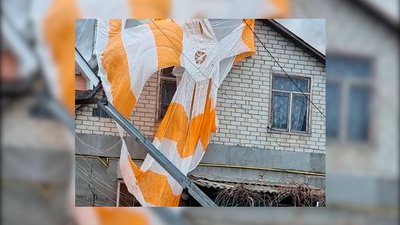 "На наш будинок приземлився російський пілот", – як тепер живуть люди, що постраждали від падіння літака в Чернігові "На наш будинок приземлився російський пілот", – як тепер живуть люди, що постраждали від падіння літака в Чернігові