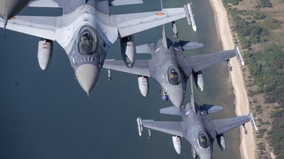 Військовий винищувач ВПС Іспанії 