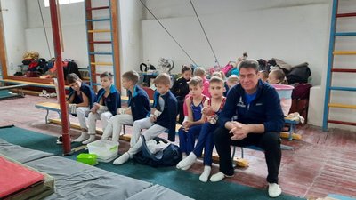 Спортсмени з Одеси завоювали золоті медалі на всеукраїнському турнірі з гімнастики Спортсмени з Одеси завоювали золоті медалі на всеукраїнському турнірі з гімнастики
