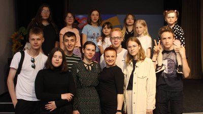 "Кожна сім'я — це розповідь про біль": вінничанка Вікторія Чешківська про волонтерство, Ірпінь та допомогу переселенцям "Кожна сім'я — це розповідь про біль": вінничанка Вікторія Чешківська про волонтерство, Ірпінь та допомогу переселенцям