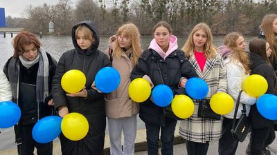 Живий “Ланцюг Незламних ”створили у Вінниці до Дня Соборності