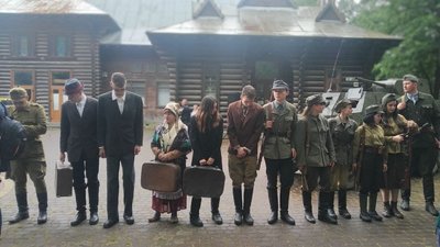 Марш слави, реконструкція подій, панахида. В Івано-Франківську відзначили День Героїв Марш слави, реконструкція подій, панахида. В Івано-Франківську відзначили День Героїв