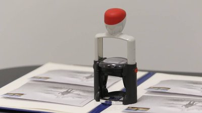 У Полтаві відбулося спецпогашення поштової марки з фразою про російський корабель