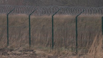 Протитранспортний рів, контрольно-слідова смуга, загородження – як охороняють кордон із Росією Протитранспортний рів, контрольно-слідова смуга, загородження – як охороняють кордон із Росією