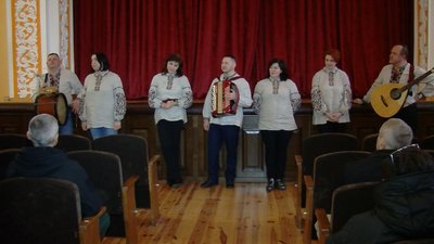 Задля розради: у ліцеї на Волині влаштували концерт для переселенців