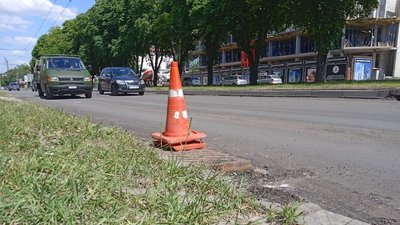 У Тернополі ремонтуватимуть дорогу на перетині двох вулиць У Тернополі ремонтуватимуть дорогу на перетині двох вулиць