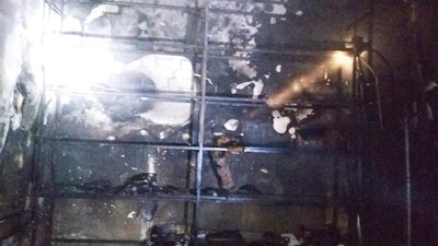 На Житомирщині пожежа у гаражі перекинулася на житловий будинок На Житомирщині пожежа у гаражі перекинулася на житловий будинок