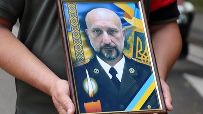 В Ужгороді попрощалися з військовослужбовцем, лікарем-хірургом Олегом Наконечним
