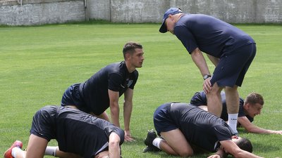Одеський "Чорноморець" очолив екстренер молодіжного складу "Динамо" Одеський "Чорноморець" очолив екстренер молодіжного складу "Динамо"