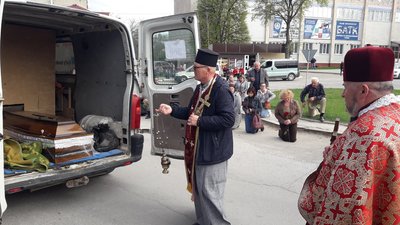 На Тернопільщині зустріли тіло військовослужбовця Романа Василинюка