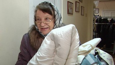 "Банк одягу" Червоного Хреста в Тернополі: як він працює "Банк одягу" Червоного Хреста в Тернополі: як він працює