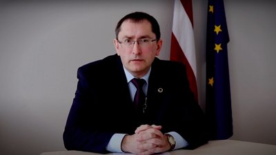 Латвійська авіакомпанія вирішила припинити польоти над Білоруссю — міністр