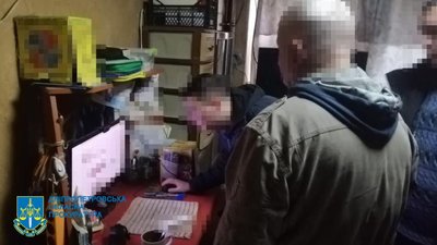 Підтримували дії армії РФ: двох жителів Дніпропетровщини підозрюють у колабораціонізмі