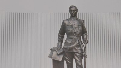 У формі та з шаблею: полтавський пам’ятник Петлюрі відливатимуть у Києві У формі та з шаблею: полтавський пам’ятник Петлюрі відливатимуть у Києві