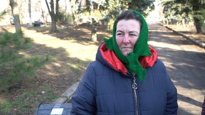 "Люди чекають на нас": як у прифронтовій зоні на Запоріжжі працює пересувне відділення пошти "Люди чекають на нас": як у прифронтовій зоні на Запоріжжі працює пересувне відділення пошти