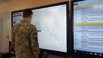 Як випускники прикордонної академії у Хмельницькому обирають місце майбутньої служби