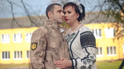 Воїн волинської бригади одружився з медикинею