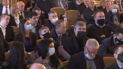 "Наболіло": на сесії Харківської облради сперечалися через "Велике будівництво" "Наболіло": на сесії Харківської облради сперечалися через "Велике будівництво"