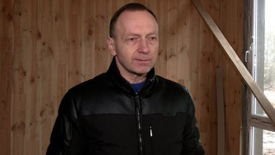 У Чернігові зводять двоповерхові сендвіч-будинки для тих, хто втратив житло під час обстрілів У Чернігові зводять двоповерхові сендвіч-будинки для тих, хто втратив житло під час обстрілів