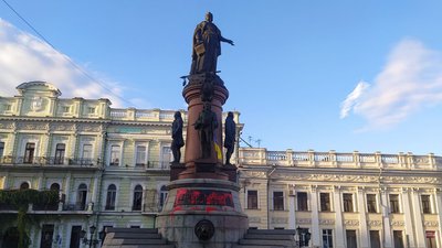 "Маємо переглянути своє ставлення": мер Одеси прокоментував ситуацію навколо пам'ятника Катерині II