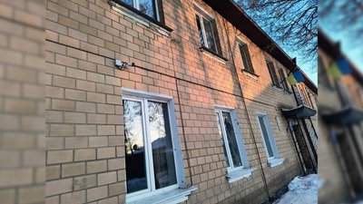 Пошкоджень зазнала будівля музичної школи: росіяни атакували Сновськ на Чернігівщині