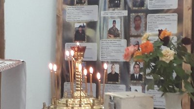 На Херсонщині зустрілися 25 родин загиблих бійців. Приїхали з усієї України до Скадовська На Херсонщині зустрілися 25 родин загиблих бійців. Приїхали з усієї України до Скадовська
