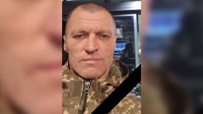 На Чернігівщині попрощалися з п'ятьма військовослужбовцями, які загинули в боях На Чернігівщині попрощалися з п'ятьма військовослужбовцями, які загинули в боях