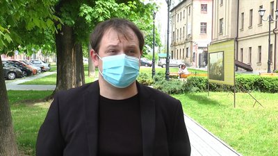 Травми голови та ножові поранення: у миколаївській квартирі багатоповерхівки вбили чоловіка Травми голови та ножові поранення: у миколаївській квартирі багатоповерхівки вбили чоловіка