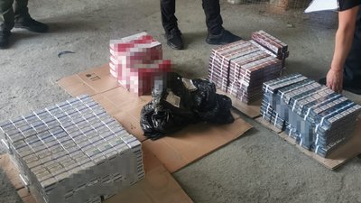 Херсон цигарки поліція Херсон цигарки поліція