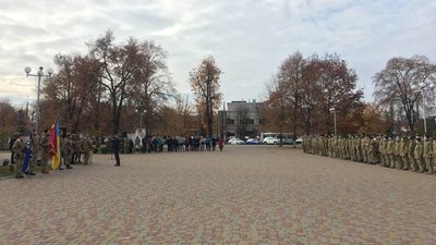 випускники випускники